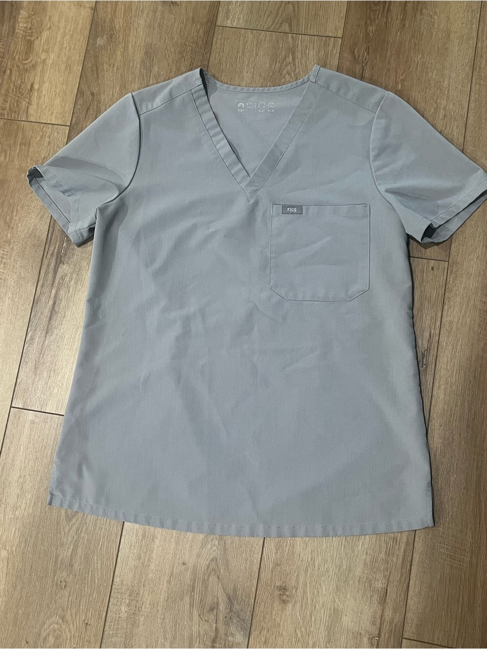 Figs Scrub top Women’s Cement Catarina One Pocket Small